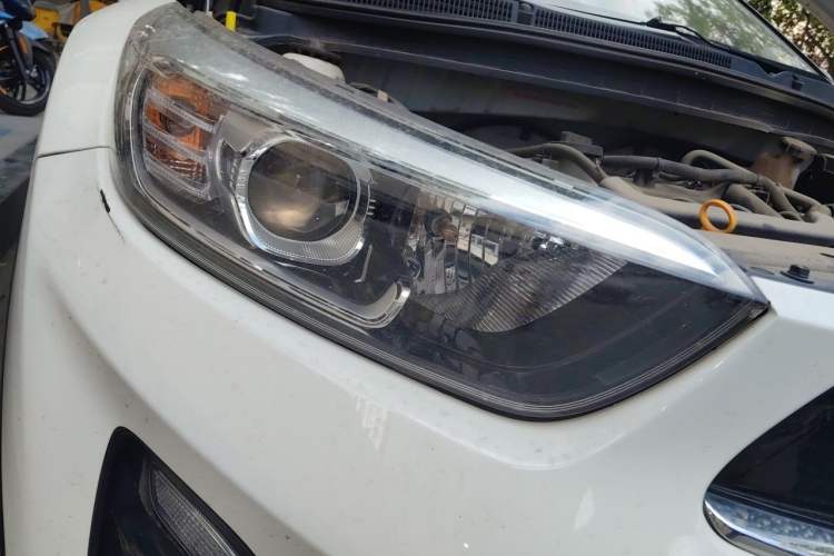 Used Kia kx1 Stonic 2019 1.4L Automatic Fun Edition China V Standard Right Front Headlight