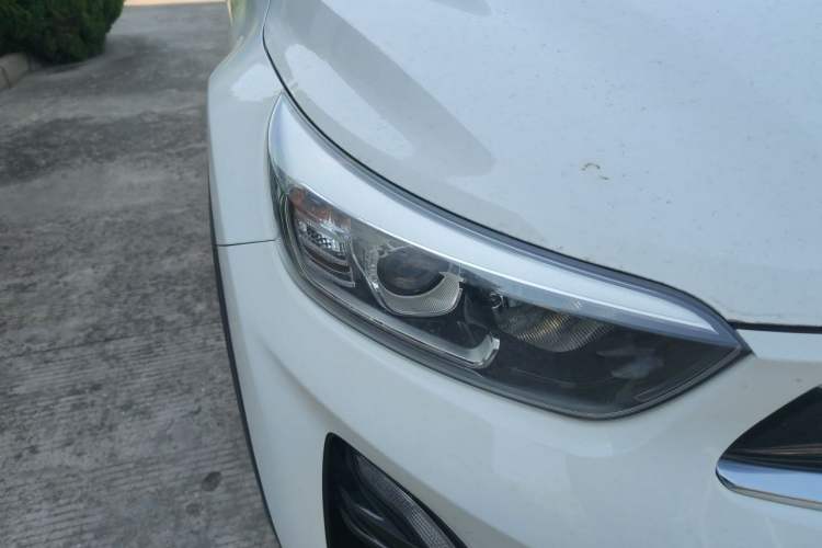 Used Kia kx1 Stonic 2019 1.4L Automatic Fun Edition China VI Right Front Headlight