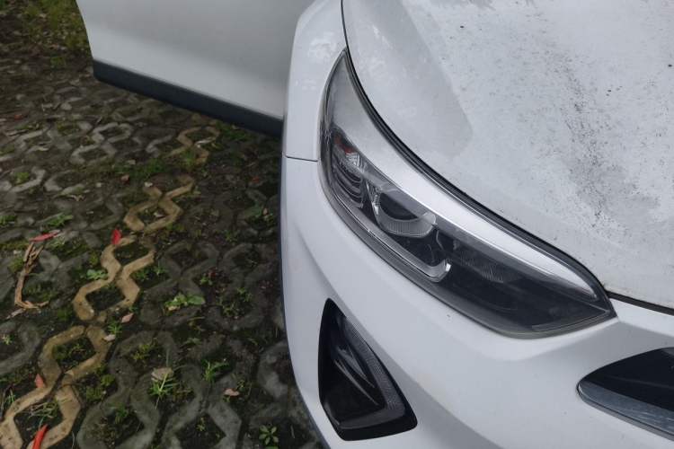 Used Kia kx1 Stonic 2019 1.4L Automatic Fun Edition China VI Right Front Headlight