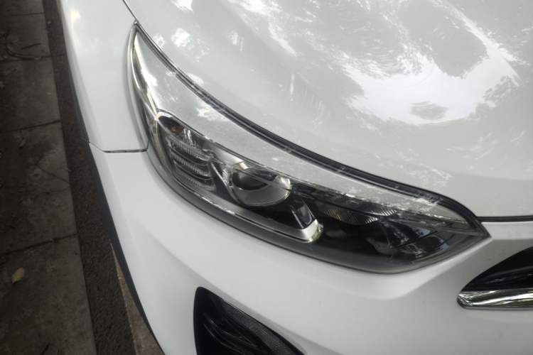 Used Kia kx1 Stonic 2019 1.4L Automatic Fun Edition China VI Right Front Headlight