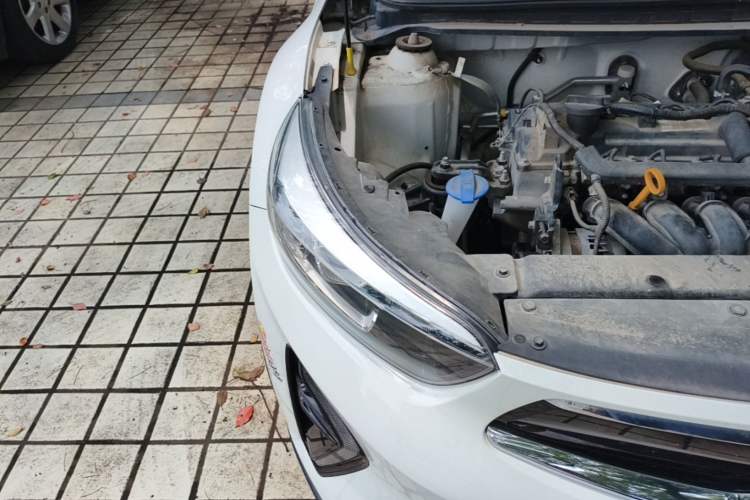 Used Kia kx1 Stonic 2019 1.4L Manual Fun Edition China VI Standard Right Front Headlight