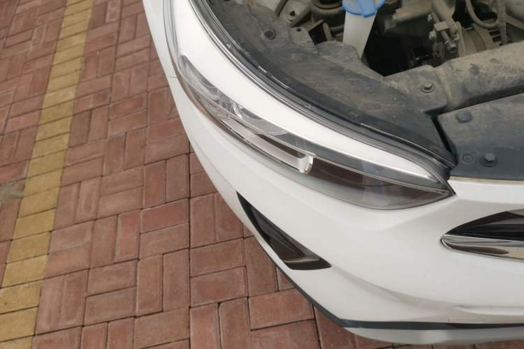 Used Kia kx1 Stonic 2019 1.4L Automatic Fun Edition China VI Right Front Headlight