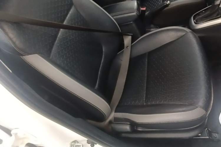 Used Kia kx1 Stonic 2019 1.4L Automatic Fun Edition China V Standard Right Front Seat