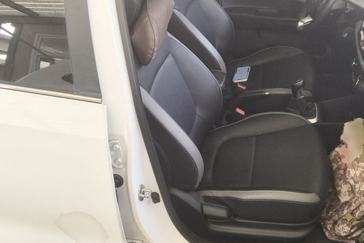 Used Kia kx1 Stonic 2019 1.4L Manual Fun Edition China VI Standard Right Front Seat