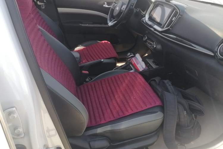 Used Kia kx1 Stonic 2019 1.4L Automatic Fun Edition China V Standard Right Front Seat