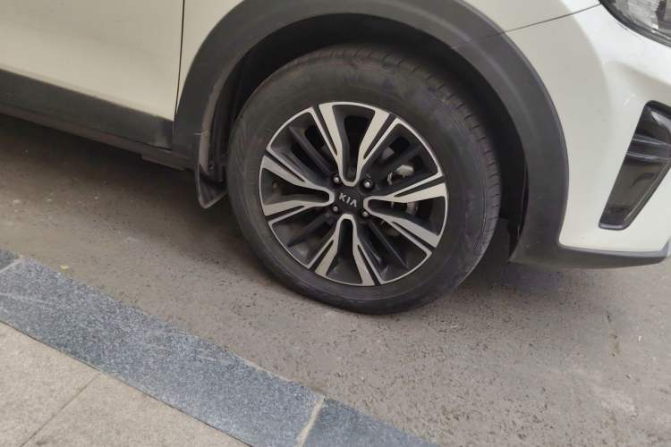 Used Kia kx1 Stonic 2019 1.4L Automatic Fun Edition China V Standard Right Front Wheel Hub