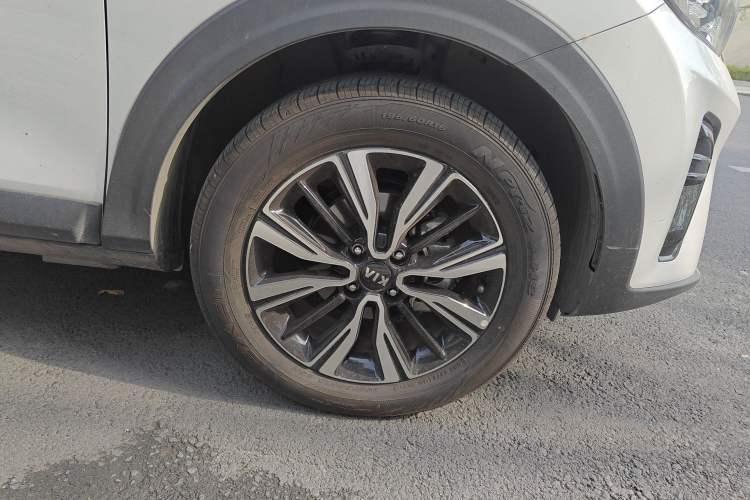 Used Kia kx1 Stonic 2019 1.4L Manual Fun Edition China VI Standard Right Front Wheel Hub