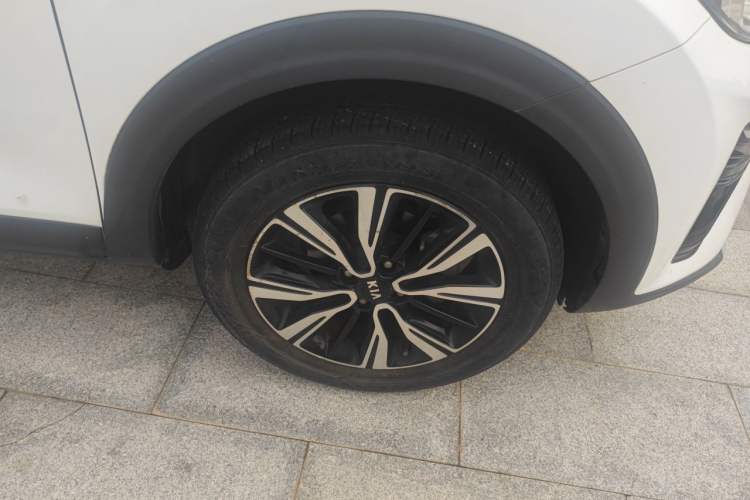 Used Kia kx1 Stonic 2019 1.4L Automatic Fun Edition China VI Right Front Wheel Hub