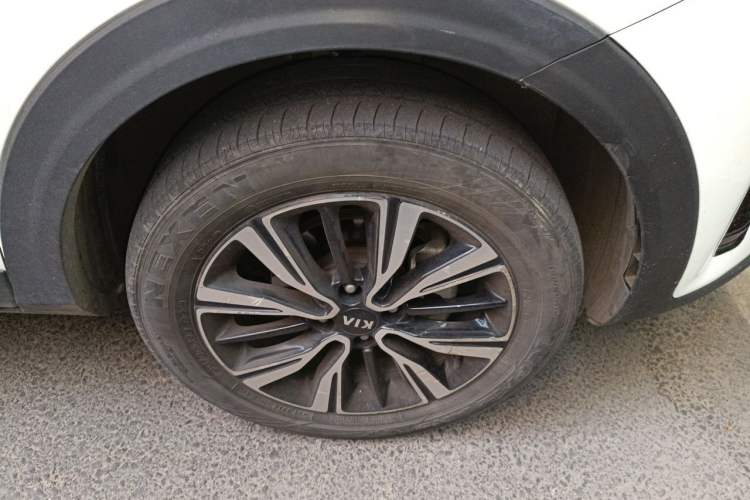 Used Kia kx1 Stonic 2019 1.4L Automatic Fun Edition China VI Right Front Wheel Hub