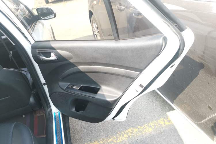 Used Kia kx1 Stonic 2019 1.4L Manual Fun Edition China VI Standard Right Rear Door Interior