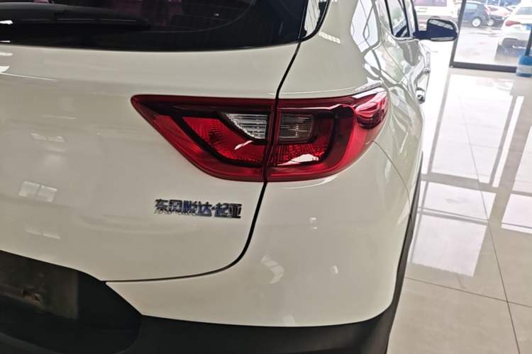 Used Kia kx1 Stonic 2019 1.4L Automatic Fun Edition China VI Right Rear Taillight