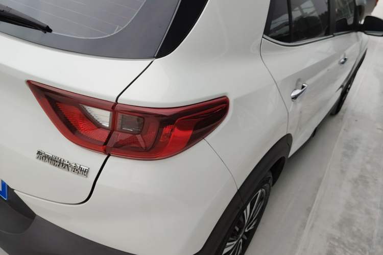 Used Kia kx1 Stonic 2019 1.4L Automatic Sport Edition China VI Right Rear Taillight