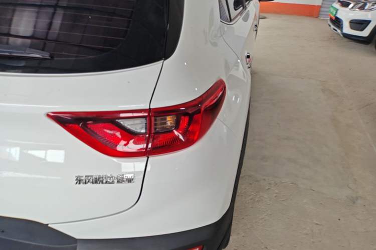 Used Kia kx1 Stonic 2019 1.4L Automatic Sport Edition China VI Right Rear Taillight