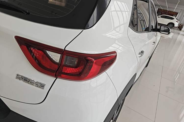 Used Kia kx1 Stonic 2019 1.4L Automatic Fun Edition China VI Right Rear Taillight