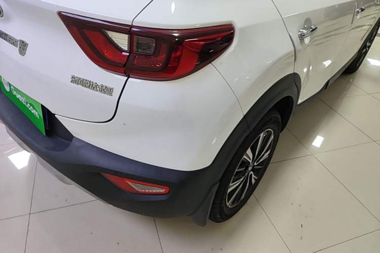 Used Kia kx1 Stonic 2019 1.4L Automatic Fun Edition China VI Right Rear Taillight