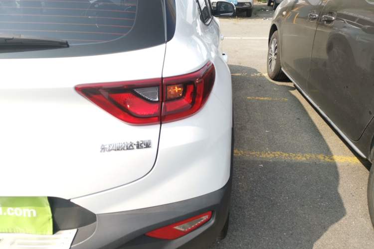 Used Kia kx1 Stonic 2019 1.4L Manual Fun Edition China VI Standard Right Rear Taillight