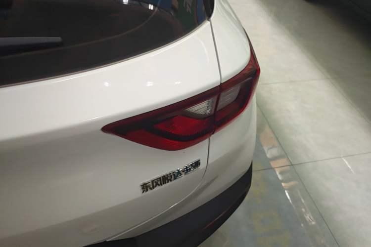 Used Kia kx1 Stonic 2019 1.4L Automatic Sport Edition China VI Right Rear Taillight