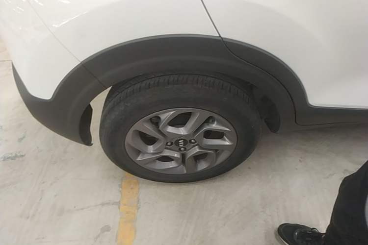 Used Kia kx1 Stonic 2019 1.4L Automatic Fun Edition China V Standard Right Rear Wheel Hub