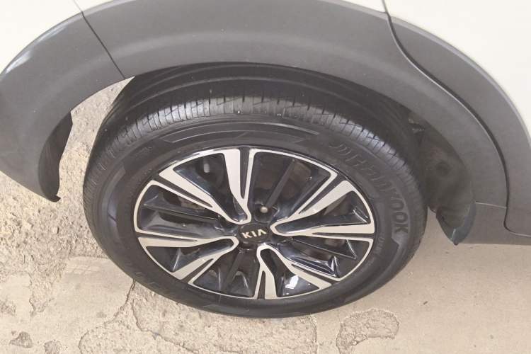 Used Kia kx1 Stonic 2019 1.4L Manual Fun Edition China VI Standard Right Rear Wheel Hub