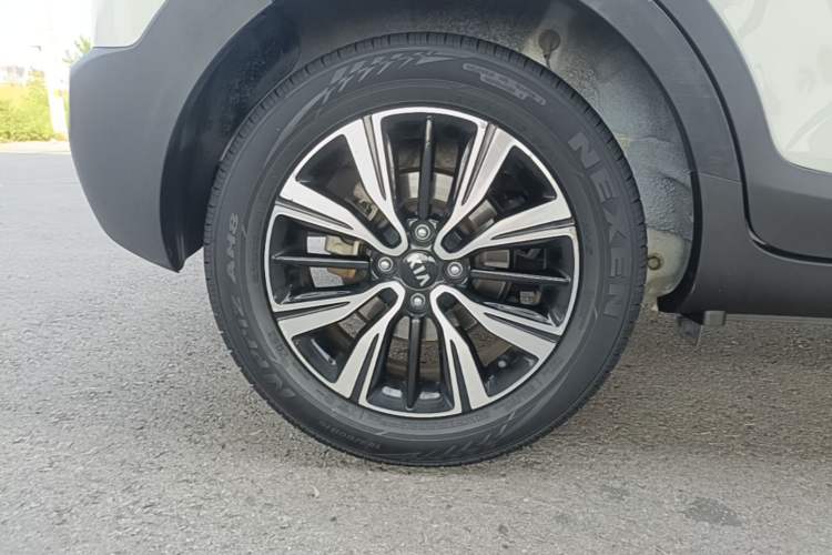 Used Kia kx1 Stonic 2019 1.4L Automatic Sport Edition China VI Right Rear Wheel Hub