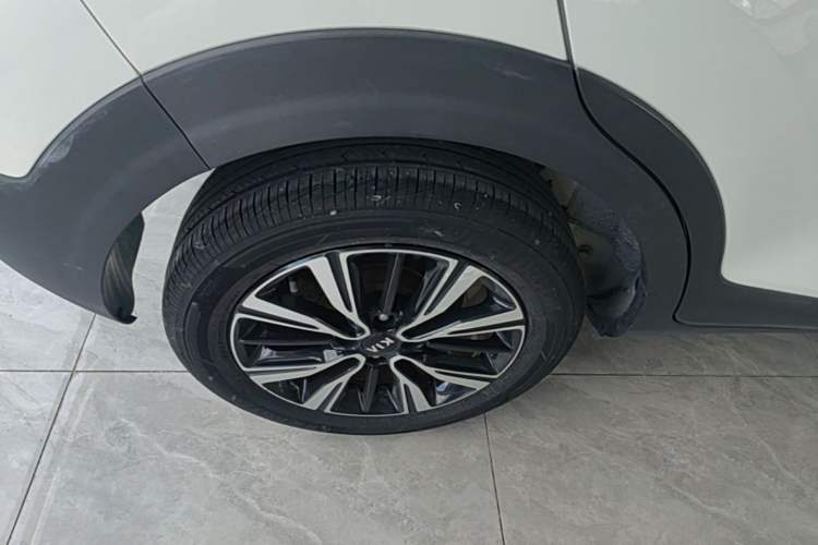 Used Kia kx1 Stonic 2019 1.4L Automatic Sport Edition China VI Right Rear Wheel Hub
