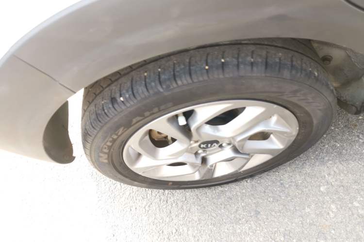 Used Kia kx1 Stonic 2019 1.4L Manual Fun Edition China VI Standard Right Rear Wheel Hub