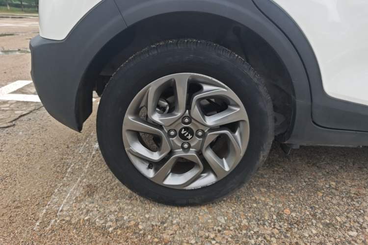 Used Kia kx1 Stonic 2019 1.4L Automatic Fun Edition China V Standard Right Rear Wheel Hub