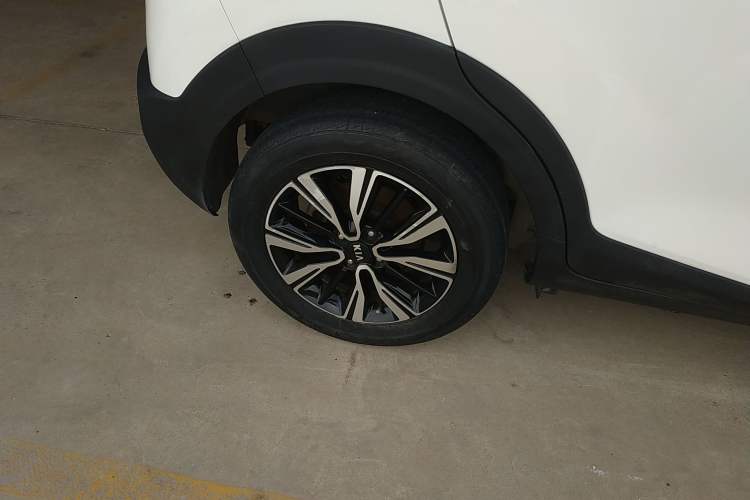 Used Kia kx1 Stonic 2019 1.4L Automatic Fun Edition China V Standard Right Rear Wheel Hub