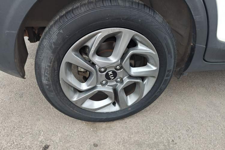 Used Kia kx1 Stonic 2019 1.4L Automatic Fun Edition China V Standard Right Rear Wheel Hub