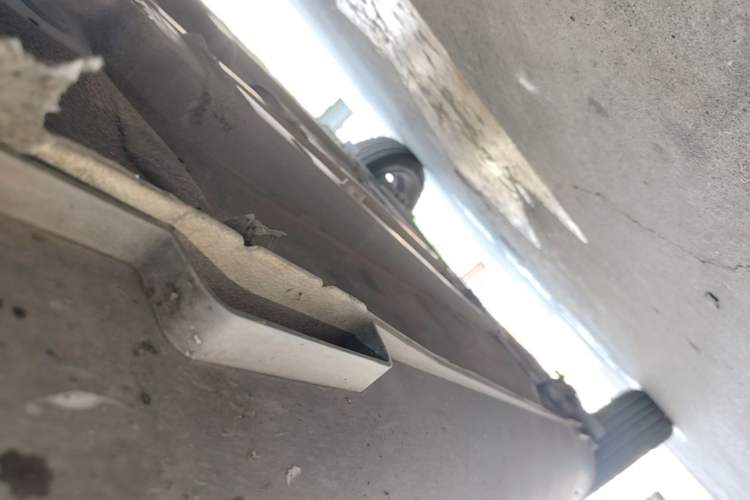 Used Kia kx1 Stonic 2019 1.4L Automatic Sport Edition China VI Right Side Sill