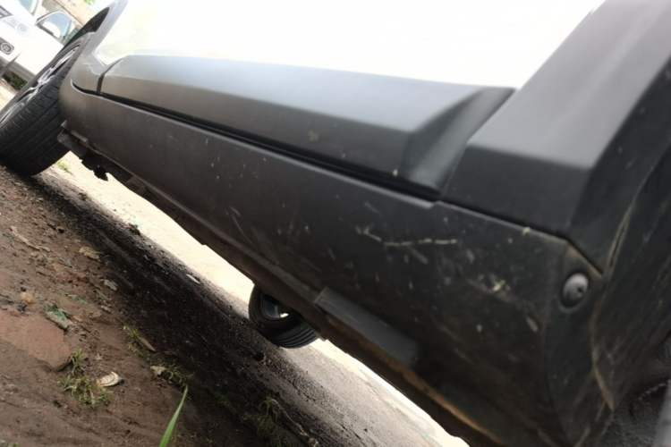 Used Kia kx1 Stonic 2019 1.4L Automatic Fun Edition China VI Right Side Sill