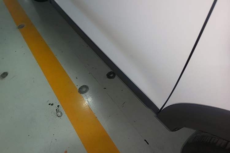 Used Kia kx1 Stonic 2019 1.4L Automatic Fun Edition China VI Right Side Sill