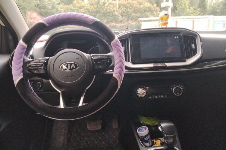 Used Kia kx1 Stonic 2019 1.4L Automatic Fun Edition China V Standard Steering Wheel