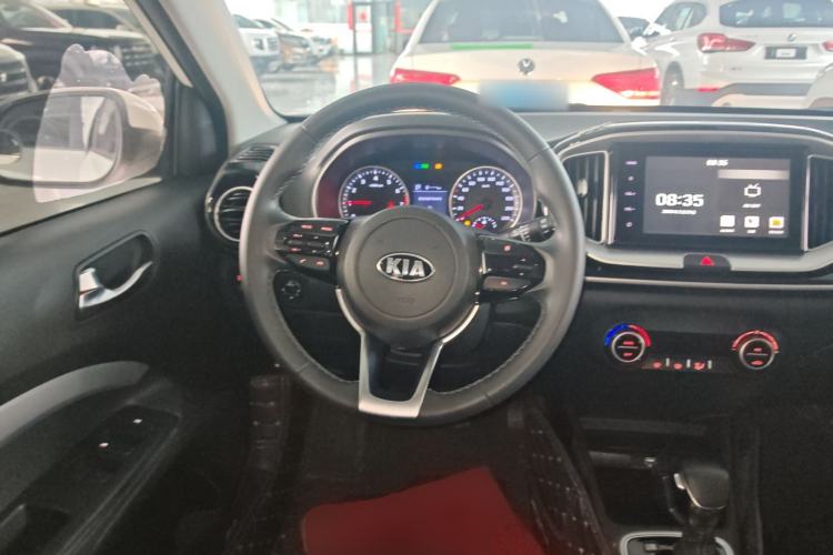 Used Kia kx1 Stonic 2019 1.4L Automatic Sport Edition China VI Steering Wheel