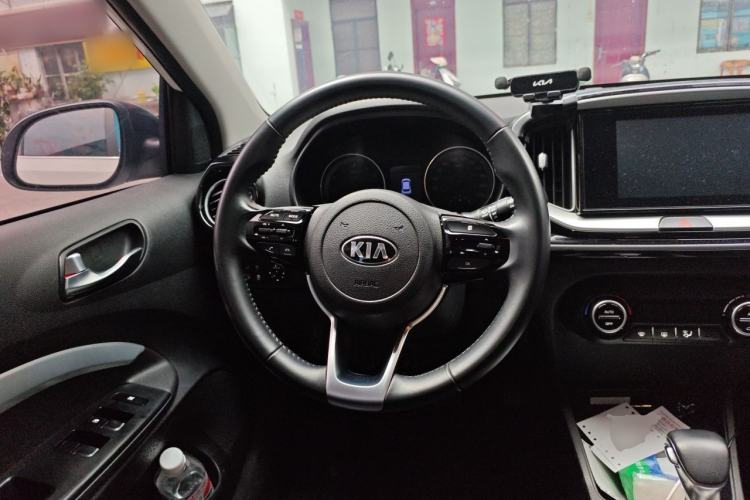 Used Kia kx1 Stonic 2019 1.4L Automatic Fun Edition China V Standard Steering Wheel