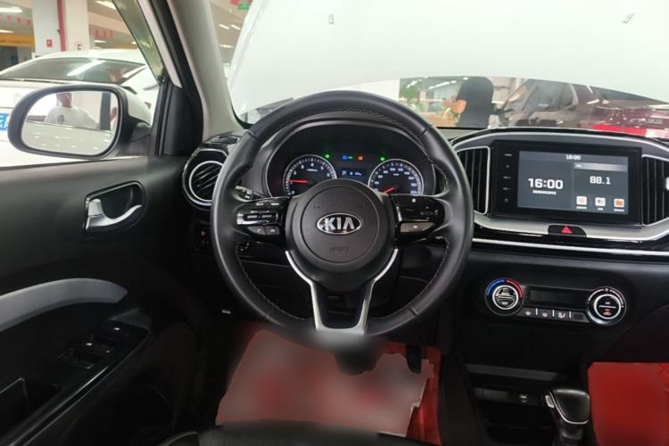 Used Kia kx1 Stonic 2019 1.4L Automatic Sport Edition China VI Steering Wheel