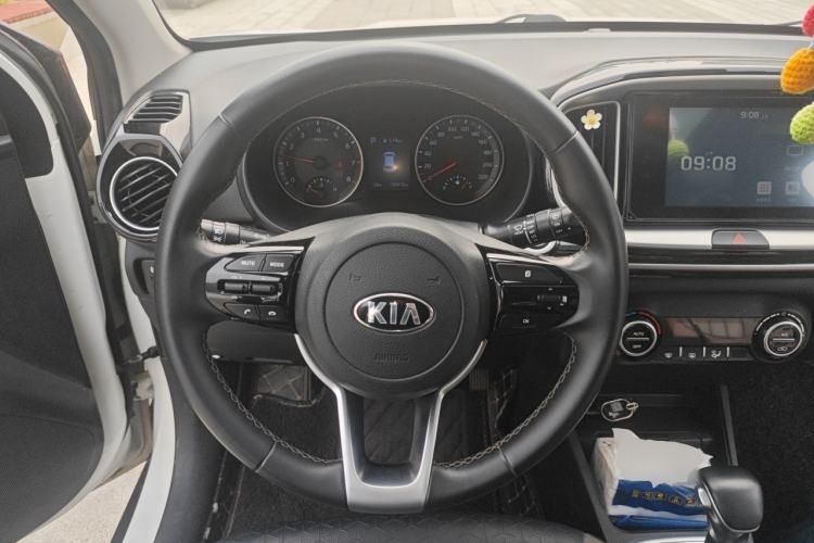 Used Kia kx1 Stonic 2019 1.4L Automatic Fun Edition China VI Steering Wheel