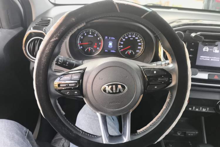 Used Kia kx1 Stonic 2019 1.4L Automatic Fun Edition China V Standard Steering Wheel
