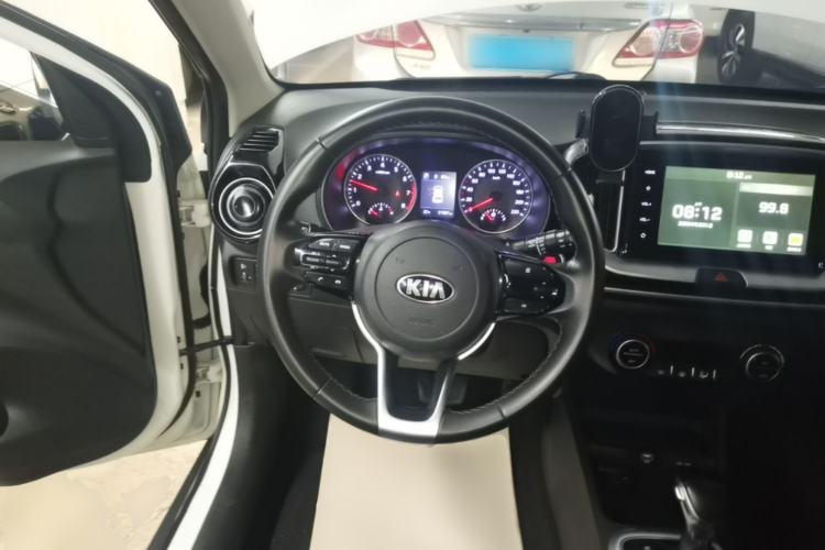 Used Kia kx1 Stonic 2019 1.4L Automatic Fun Edition China VI Steering Wheel