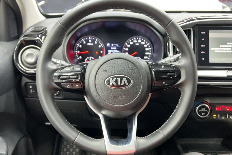 Used Kia kx1 Stonic 2019 1.4L Automatic Sport Edition China VI Steering Wheel