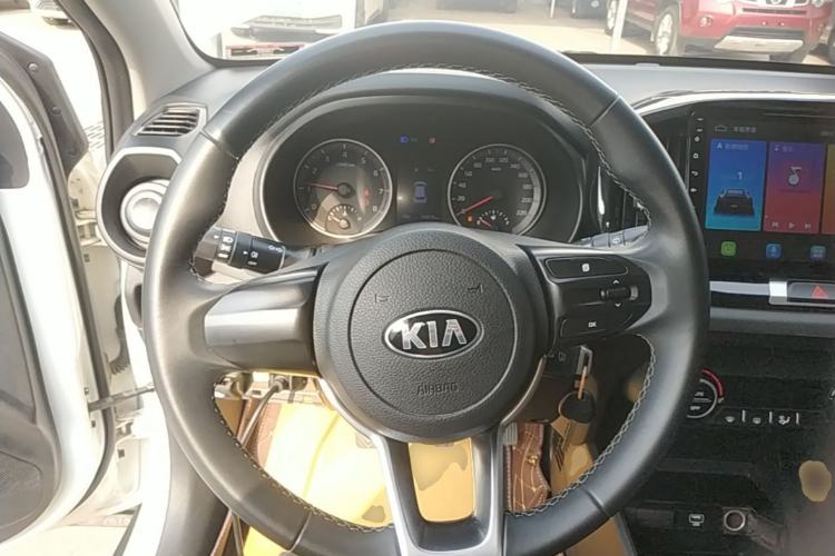 Used Kia kx1 Stonic 2019 1.4L Manual Fun Edition China VI Standard Steering Wheel