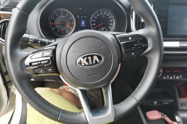 Used Kia kx1 Stonic 2019 1.4L Automatic Fun Edition China VI Steering Wheel