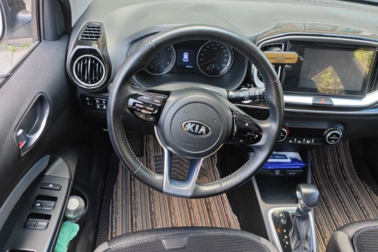 Used Kia kx1 Stonic 2019 1.4L Automatic Fun Edition China V Standard Steering Wheel