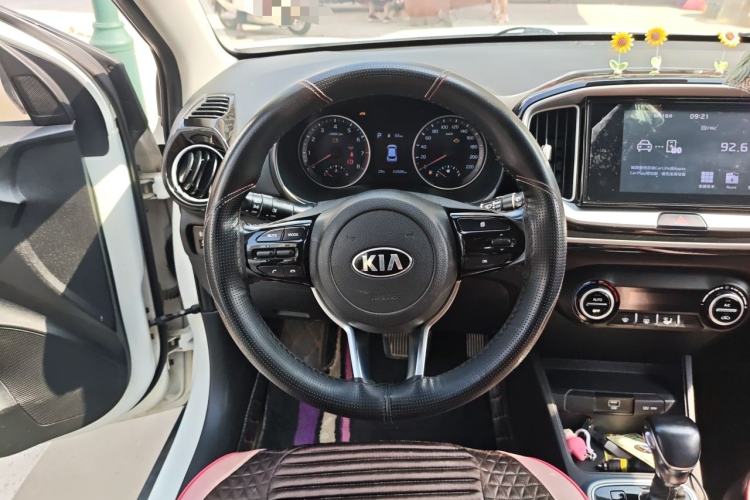 Used Kia kx1 Stonic 2019 1.4L Automatic Fun Edition China V Standard Steering Wheel