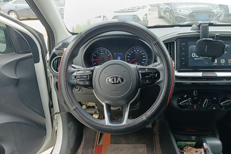 Used Kia kx1 Stonic 2019 1.4L Automatic Fun Edition China VI Steering Wheel
