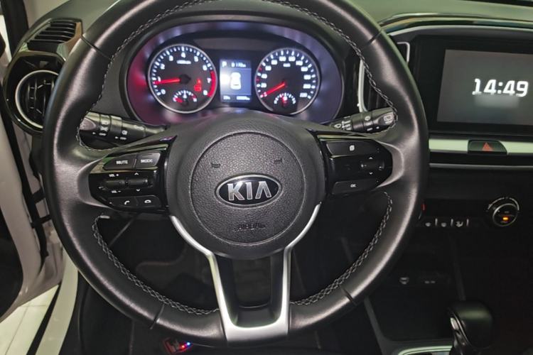 Used Kia kx1 Stonic 2019 1.4L Automatic Sport Edition China VI Steering Wheel