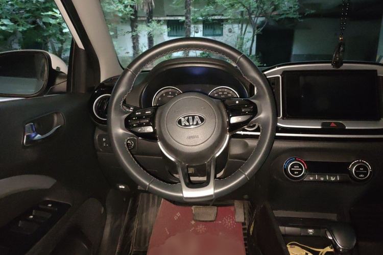 Used Kia kx1 Stonic 2019 1.4L Automatic Fun Edition China VI Steering Wheel