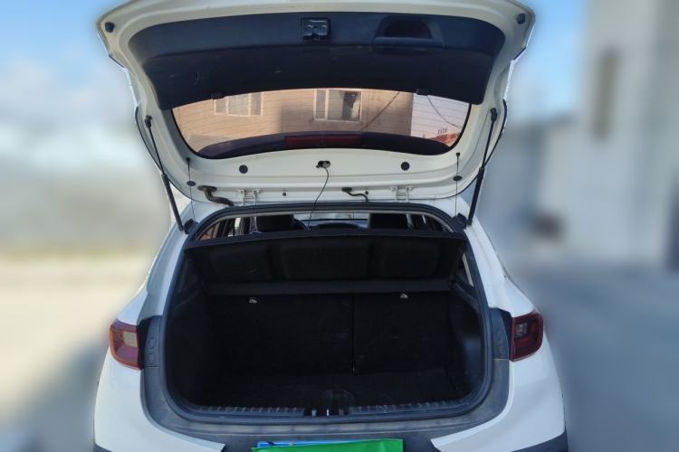 Used Kia kx1 Stonic 2019 1.4L Automatic Fun Edition China VI Trunk
