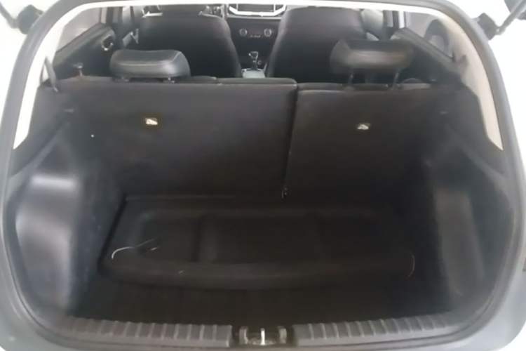 Used Kia kx1 Stonic 2019 1.4L Automatic Fun Edition China V Standard Trunk