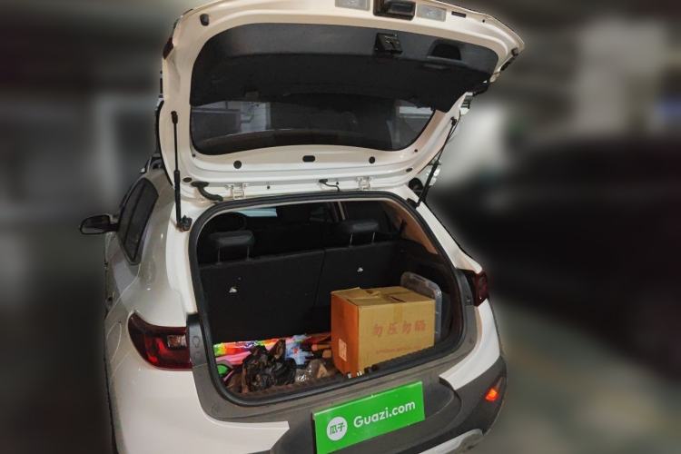 Used Kia kx1 Stonic 2019 1.4L Automatic Fun Edition China VI Trunk